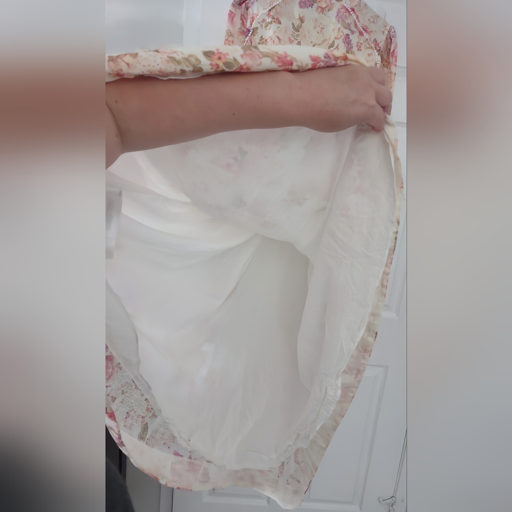 Floral Cream Dress - Ever New - Picture 5 of 11